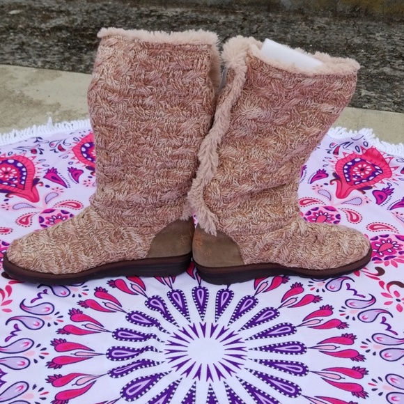 MUKLUKS Blush Faux Fur Lined Boot NWT - Picture 2 of 6